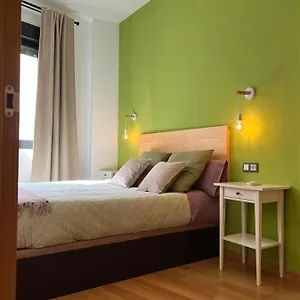 Amazing In The Heart Of Pool & Free Parking Málaga